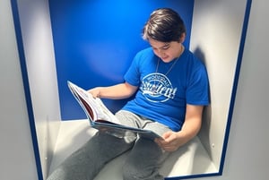 Woodsdale ES student reading